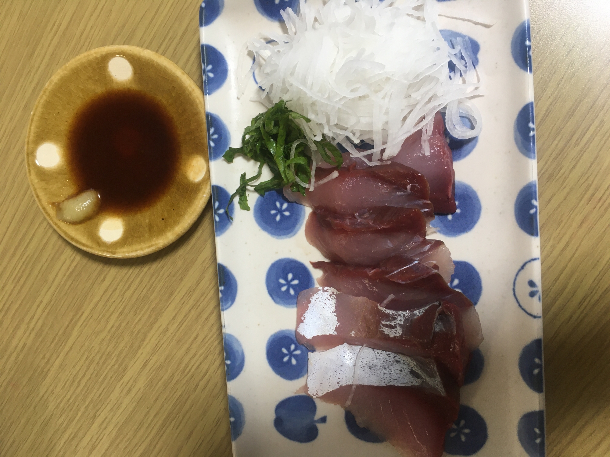 ごま油を使った、ハマチの刺身