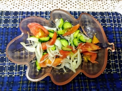 トマトきゅうり玉ねぎ♪ハーブマリネ