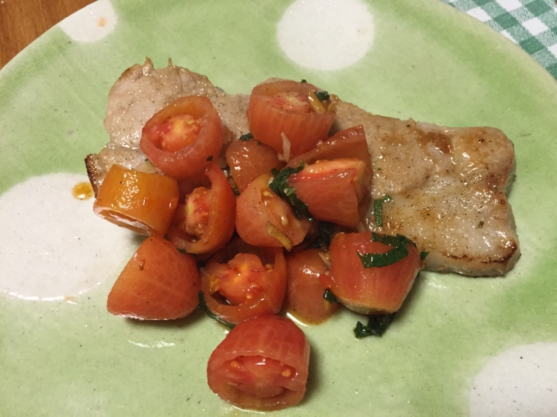 豚肉とミニトマトの炒めもの