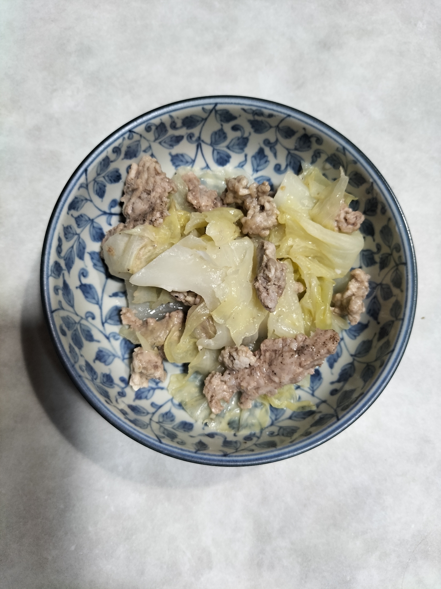 キャベツと豚ひき肉の煮物