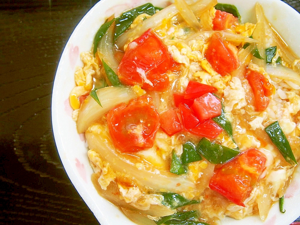 トマトさっぱり！トマト・卵丼♪