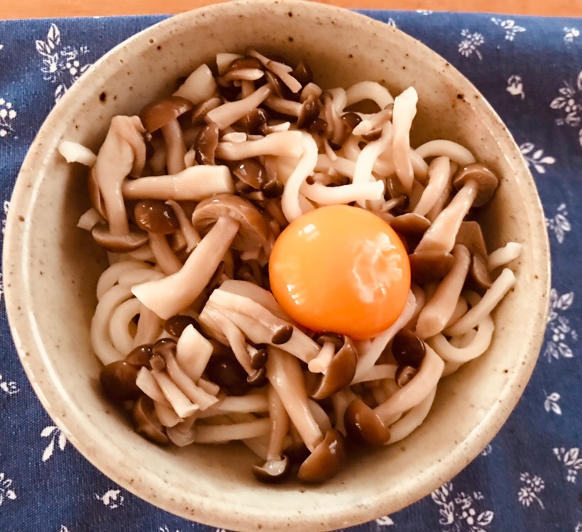 しめじと卵の冷やしうどん