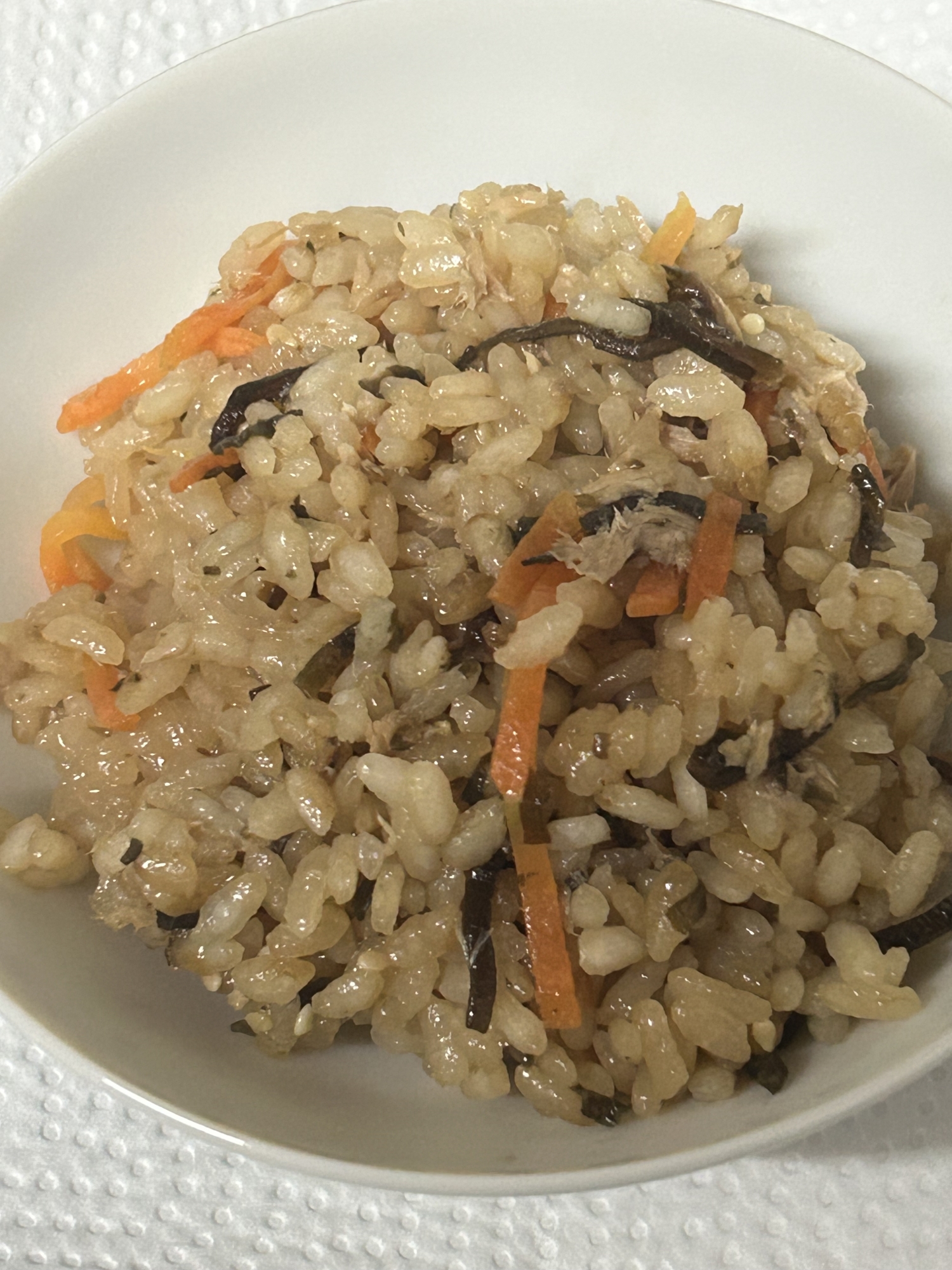 塩昆布とシーチキンで炊き込みご飯