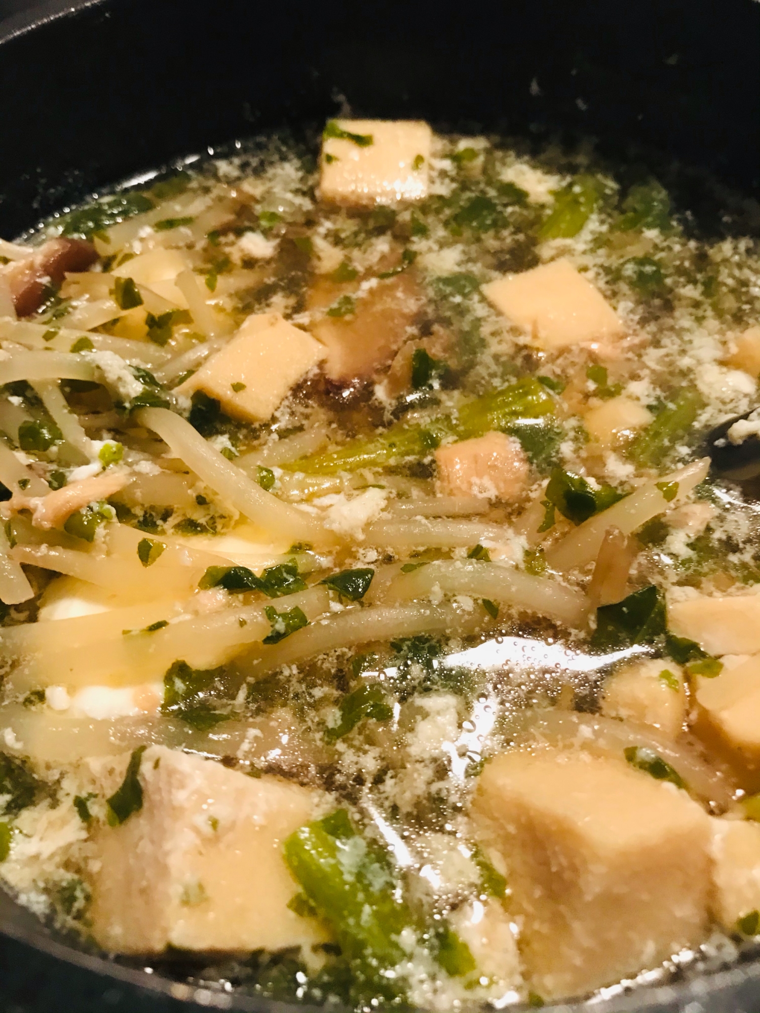 小松菜　もやし　干し椎茸　高野豆腐　卵スープ