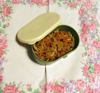 シャキシャキ食感！蓮根と人参と切干大根の和え物