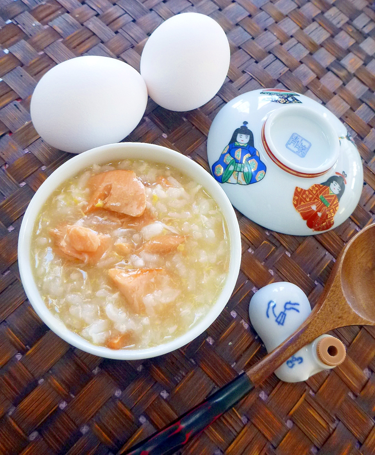 炊飯器で簡単 だけど本格 鮭と卵のお粥 レシピ 作り方 By まめもにお 楽天レシピ