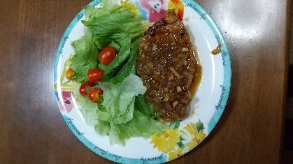 玉ねぎの甘さがソースに合います。今日は食べ過ぎたかもです。