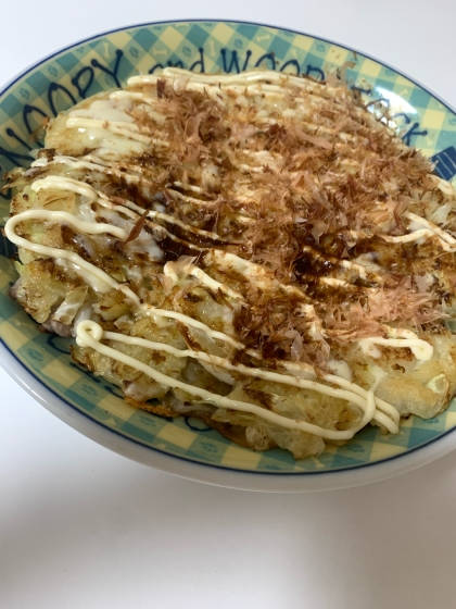春キャベツがたくさんあったので夕食に作りました。
久しぶりのお好み焼き、美味しく出来ました。