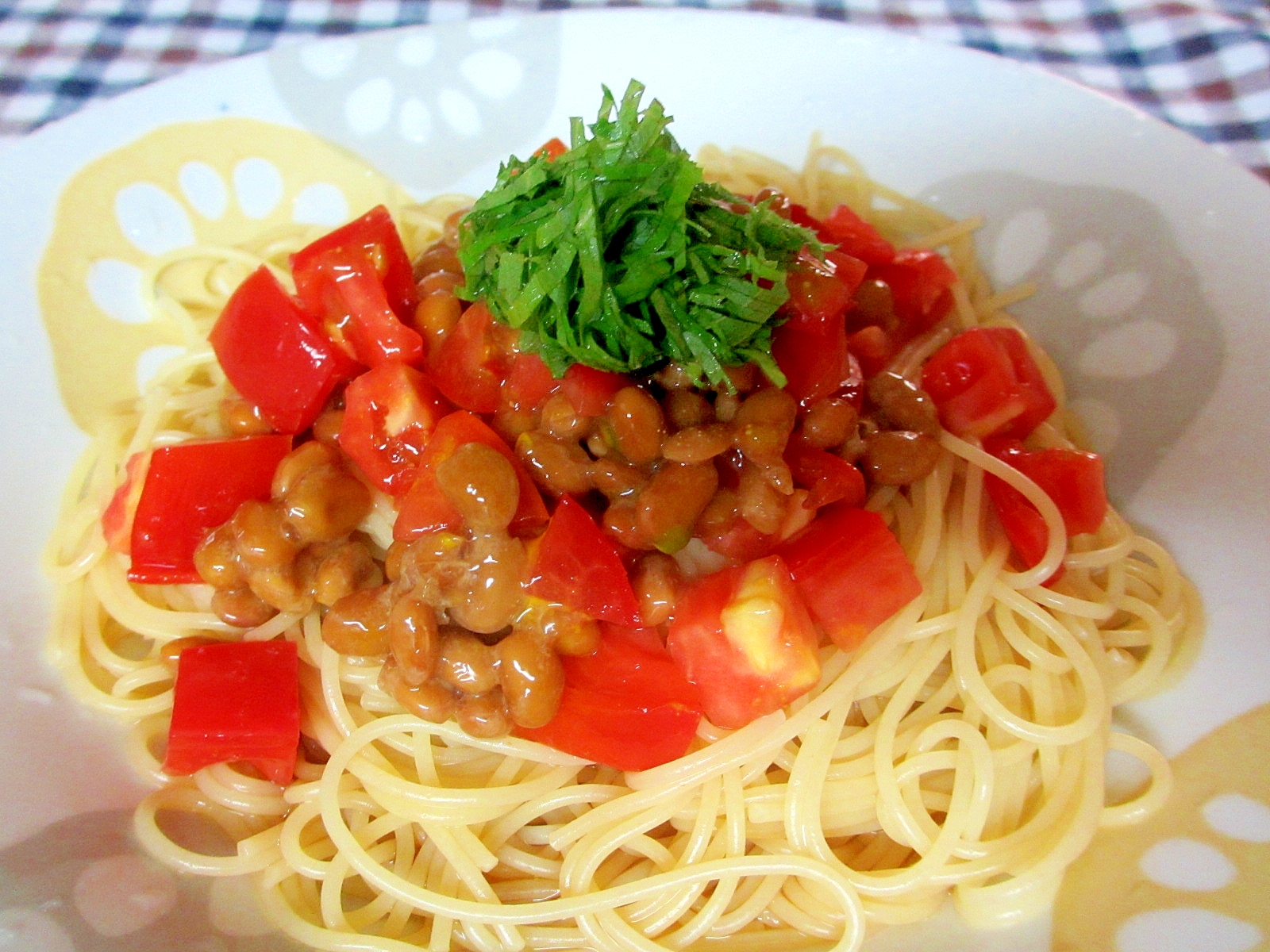 納豆とトマトのバタポン酢ーパスタ