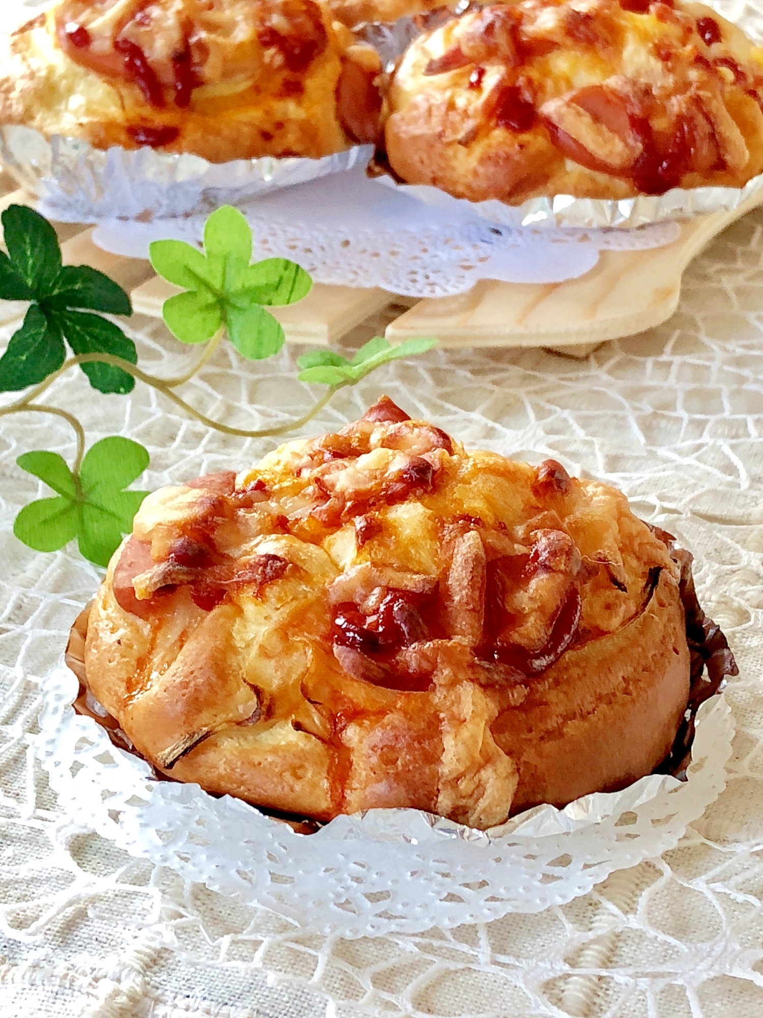 ケーキとパンのレシピ本 スイッチ「ピ！」で焼きたて！ 炊飯器でパンとケーキができ