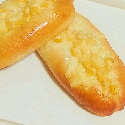 混ぜて焼くだけ♪ホットケーキミックスでコーンパン