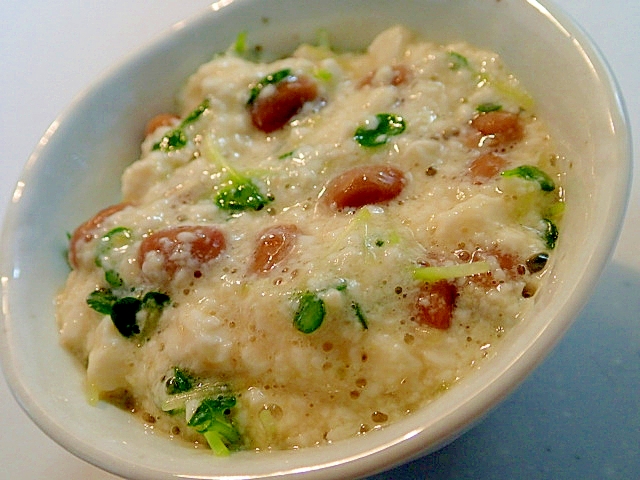 酢味噌で　納豆と絹ごし豆腐とかいわれ大根のまぜまぜ