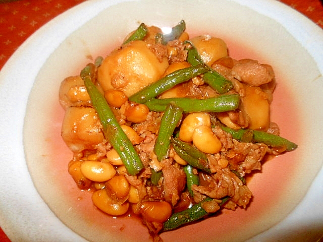 里芋と大豆の煮物