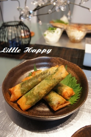 簡単♪鶏ムネ肉と大葉の春巻き