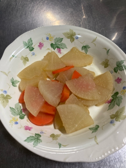 大根と人参の白だし煮