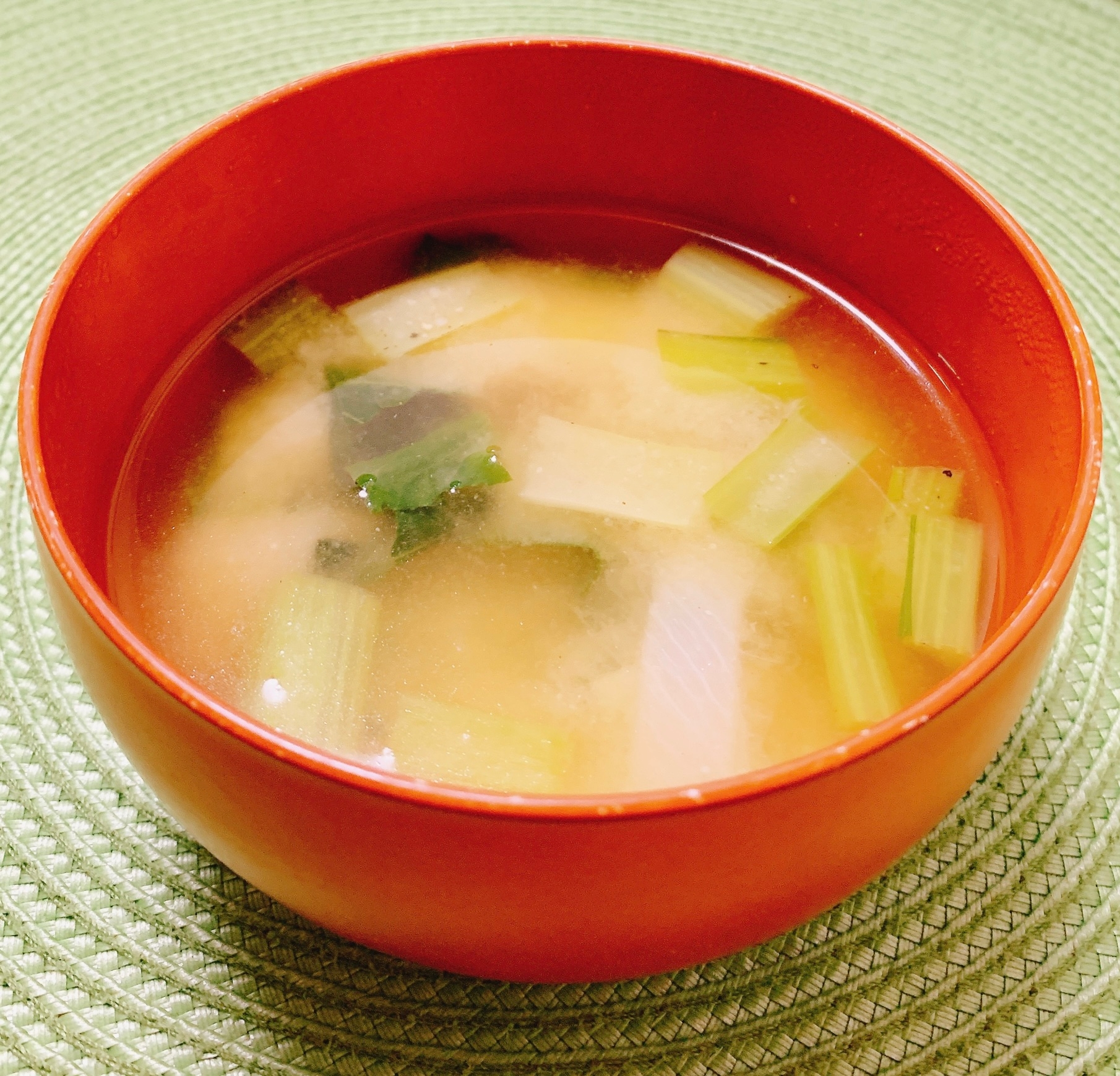 小松菜玉ねぎのお味噌汁✧˖°