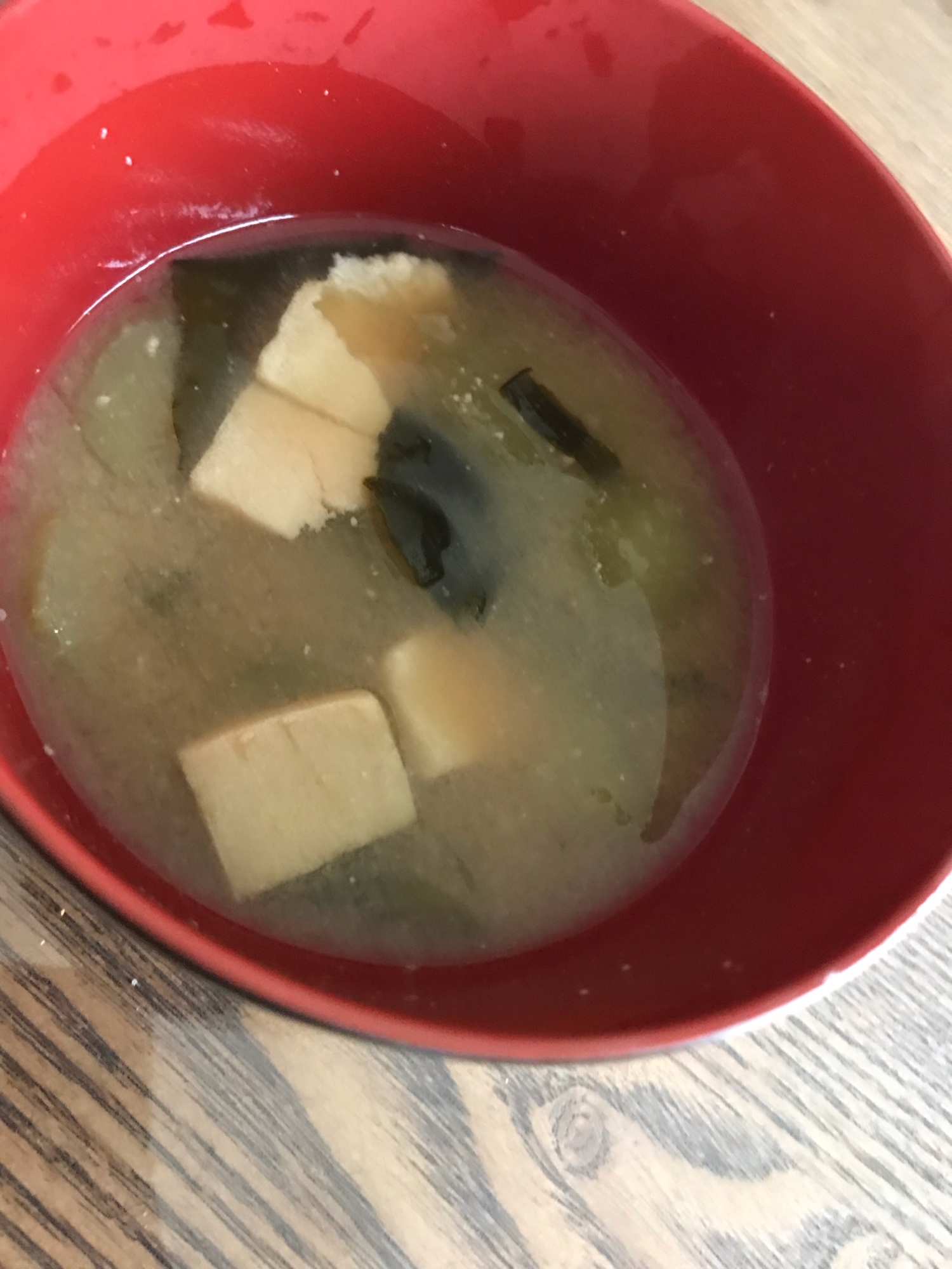 わかめと高野豆腐の味噌汁