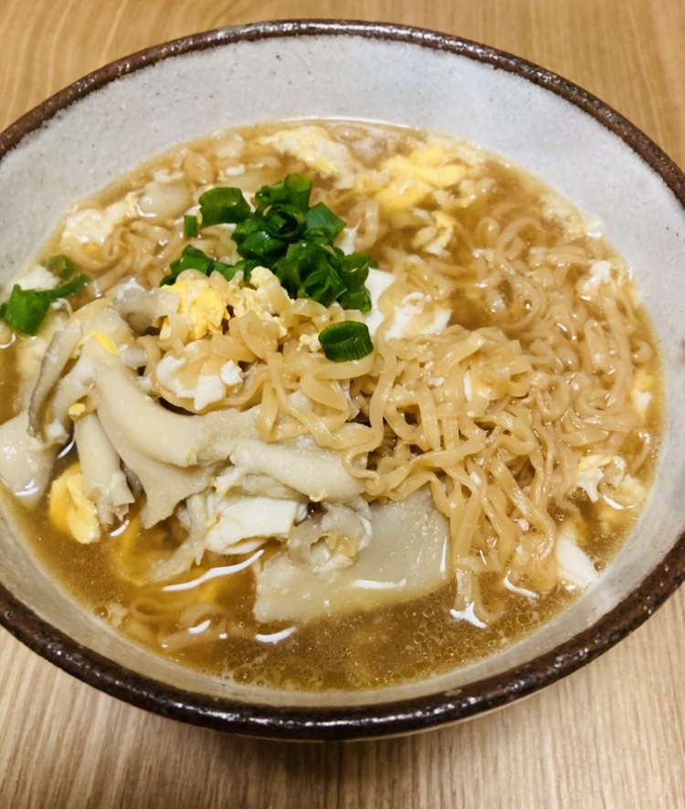 舞茸と炒り卵のラーメン