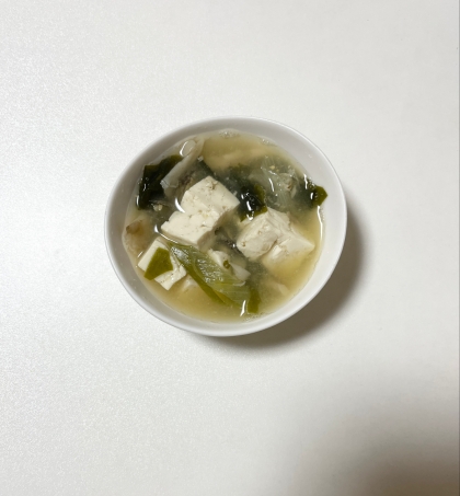 長芋と白菜とわかめのお味噌汁