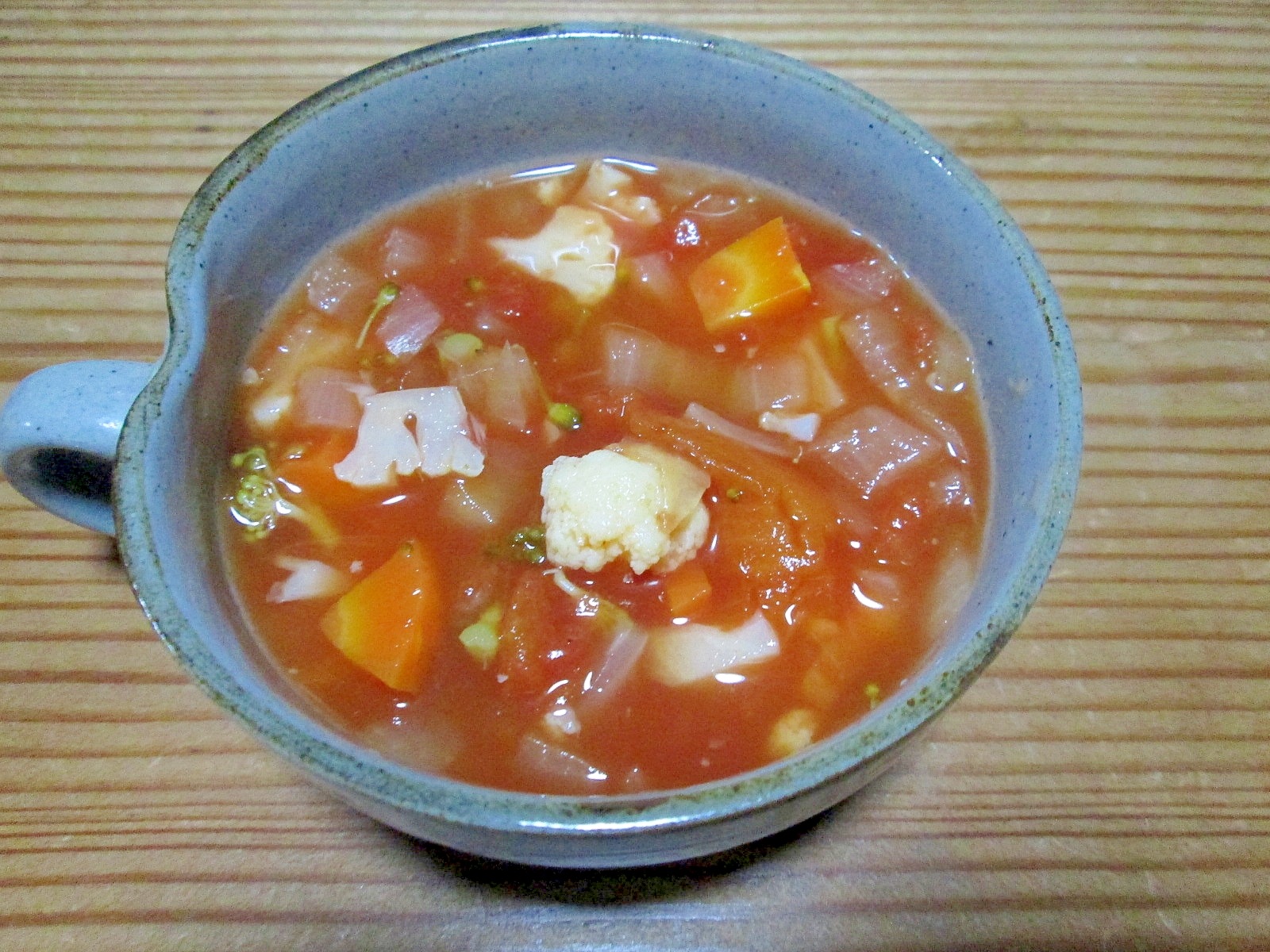 野菜とトマトのスープ