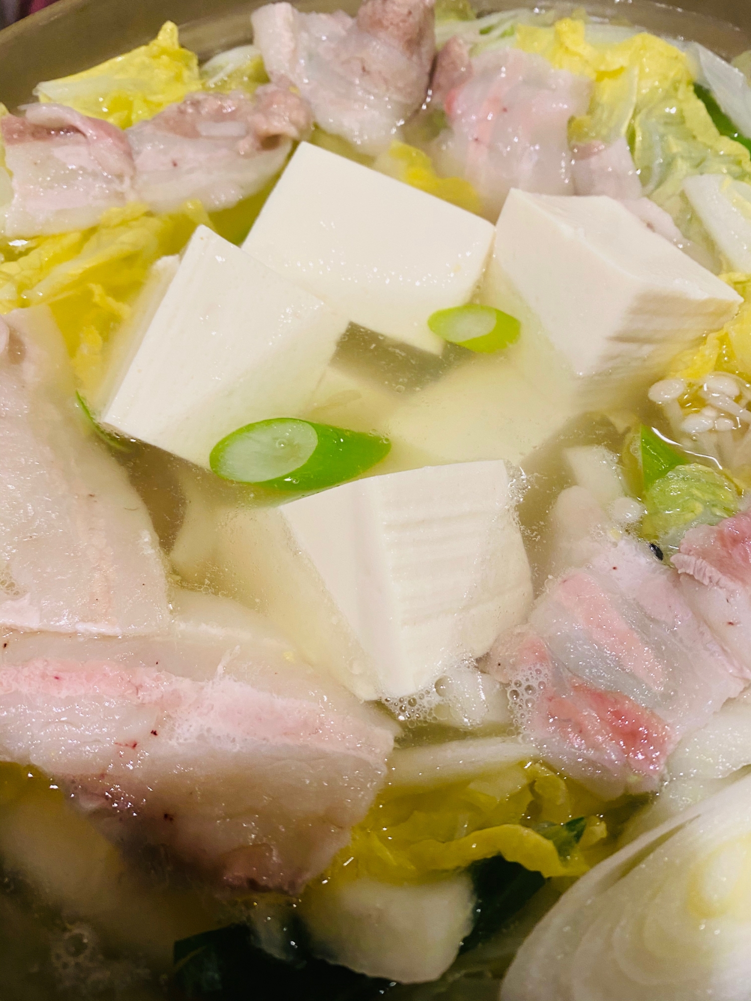 豚バラ薄切りで湯豆腐