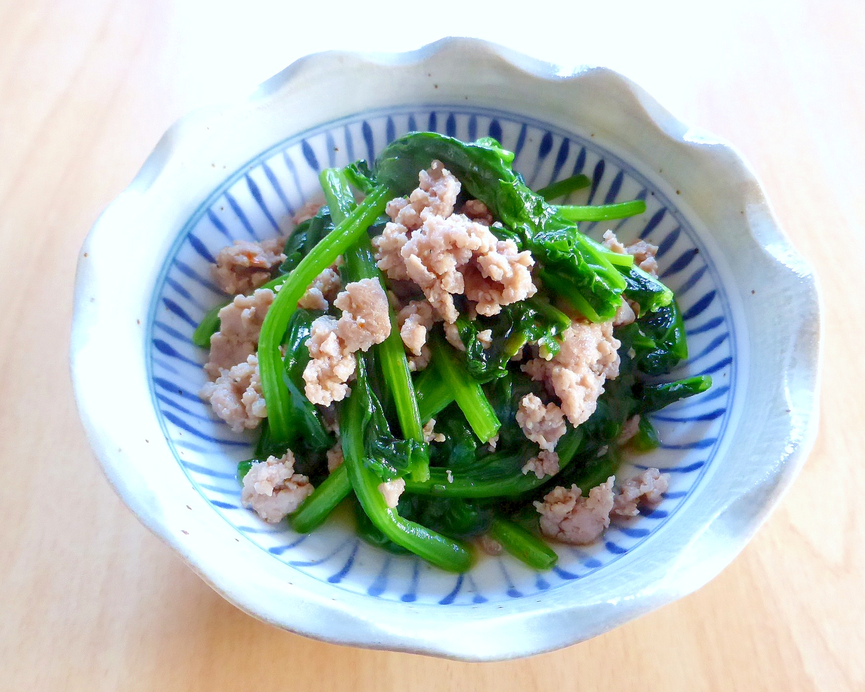 豚ひき肉とほうれん草の豆板醤炒め