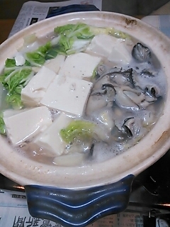 体温まるカキと白菜の湯豆腐