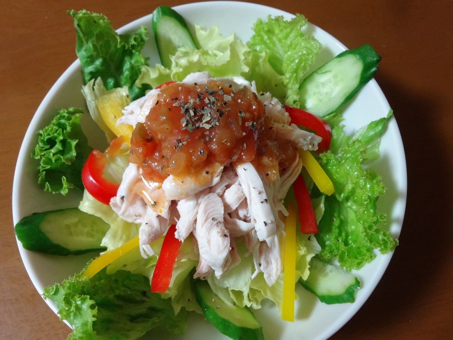 鶏むね肉のピリ辛サラダ