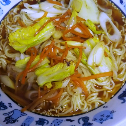 白菜とネギのあっさり醤油ラーメン