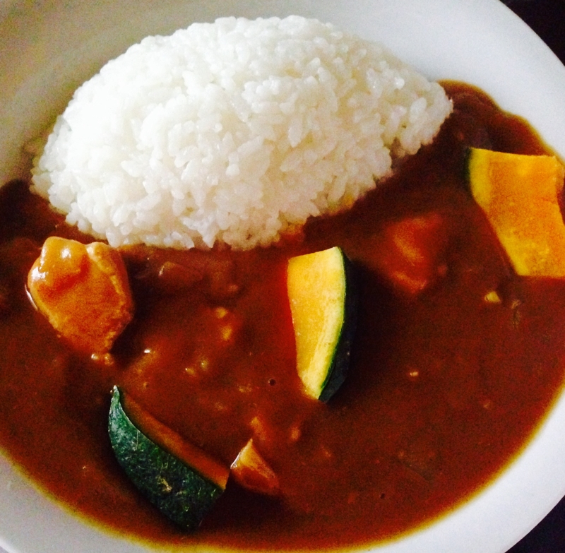 大人気チキンカレーライス