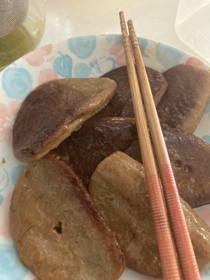 簡単！ごま油香る！焼き黒はんぺんのおつまみ