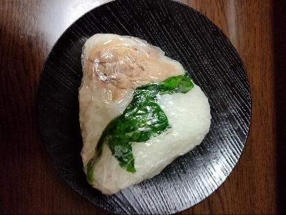 ツナとほうれん草のおにぎり