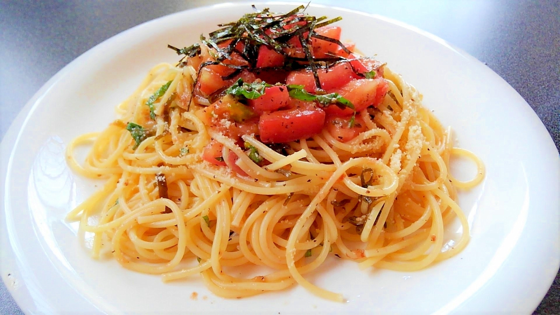 おかかトマトと大葉の冷製スパゲッティ