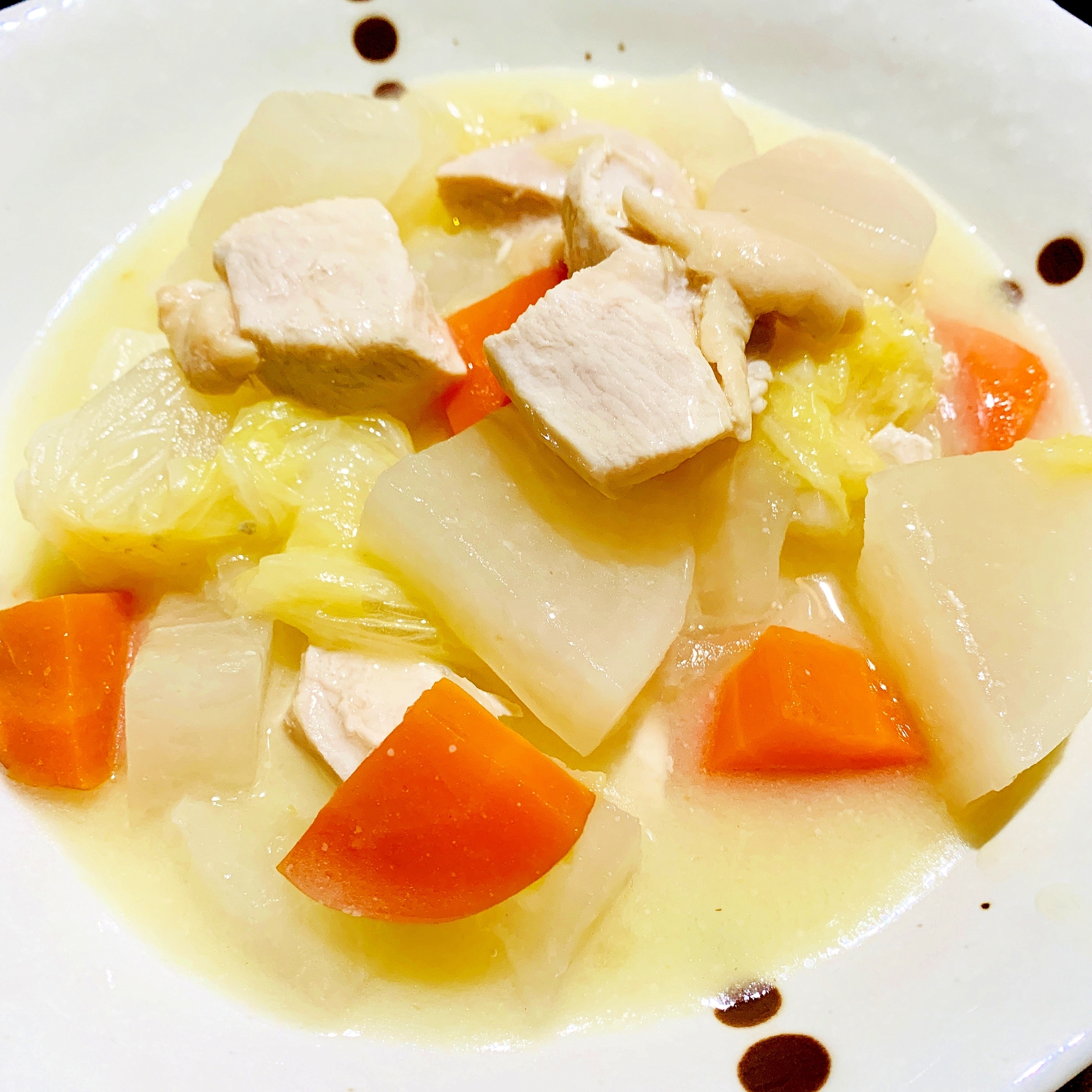 大根と白菜と鶏肉のクリーム煮♪