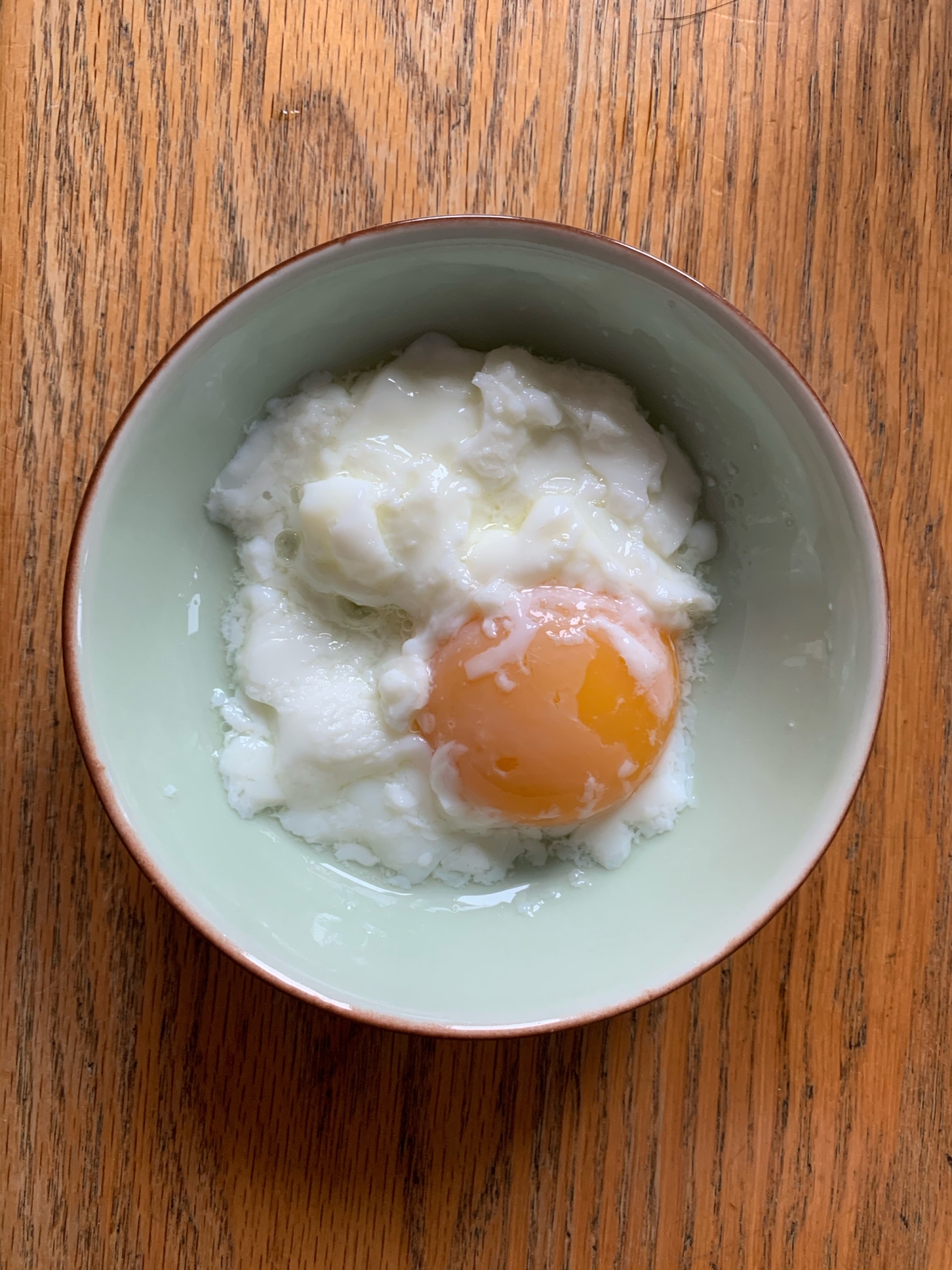 茹でた熱湯を再利用！ほっとくだけの温泉卵