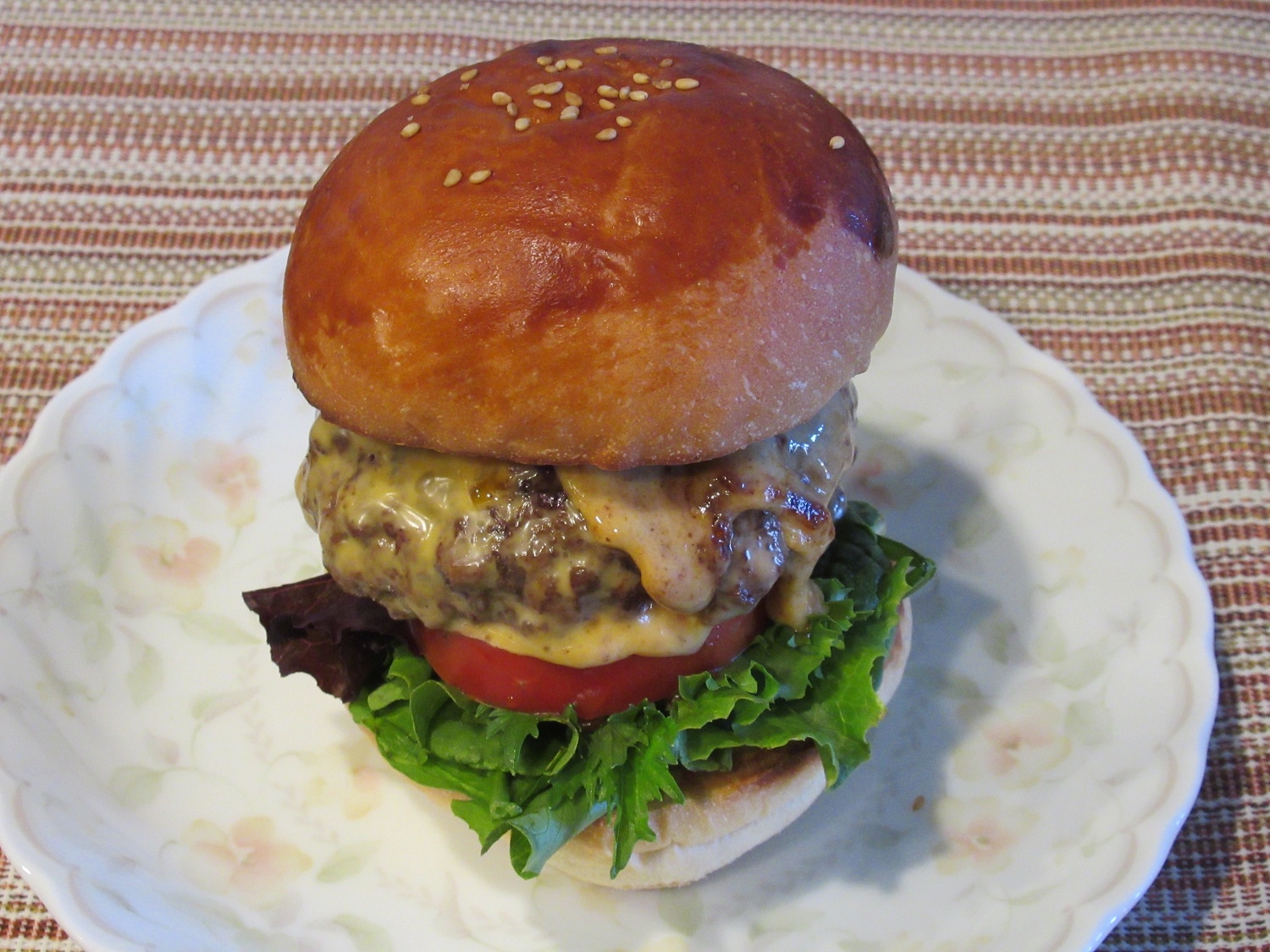 食べごたえ十分！ハンバーガー