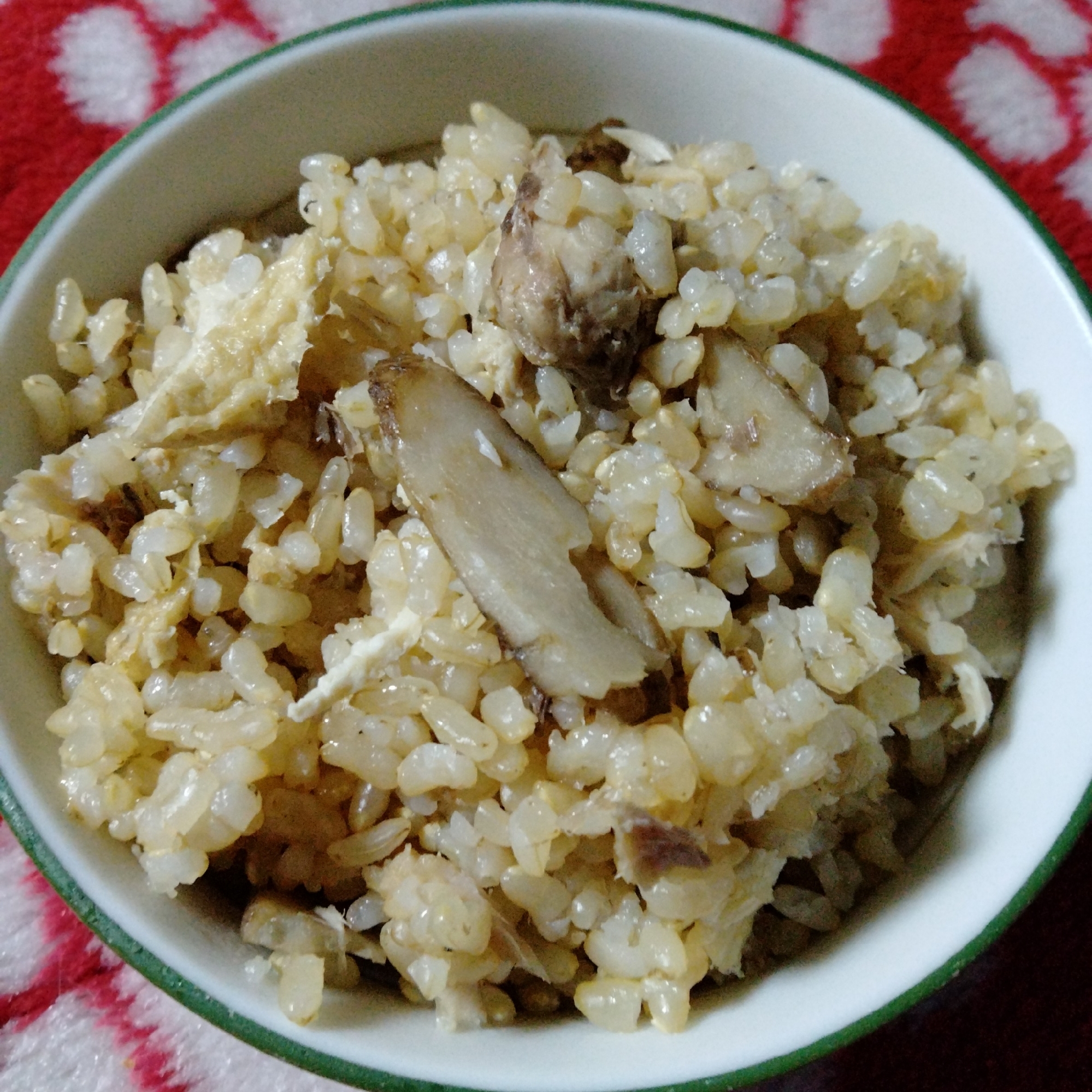 サバの水煮缶入りごぼうご飯