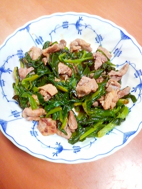 ニラと豚肉の炒め物