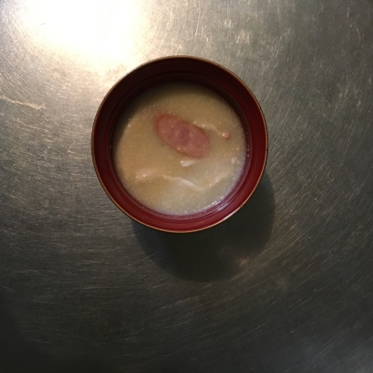 シメジとキャベツのみそ豆乳スープ