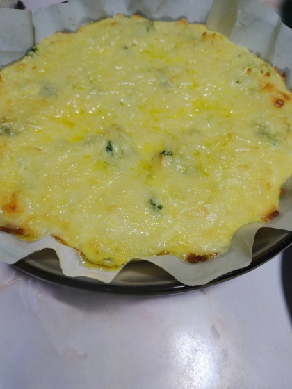 混ぜて焼くだけ、簡単でヘルシーな豆腐入りキッシュ