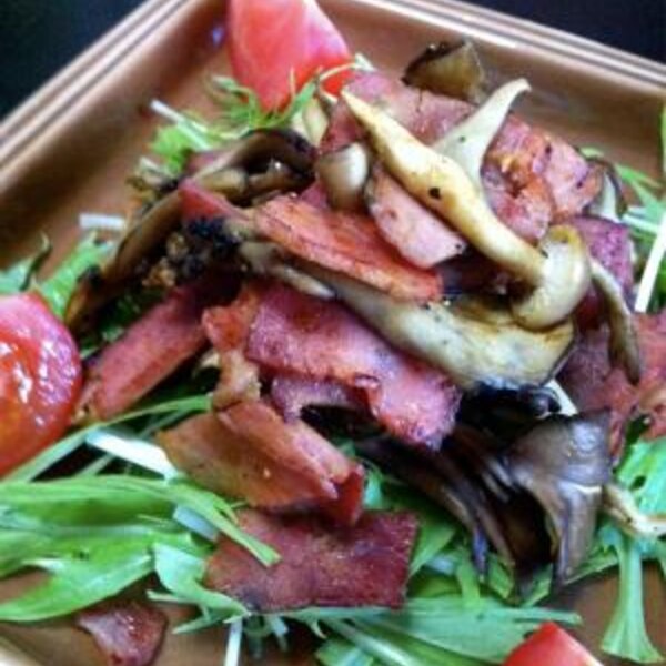 カフェ風 カリカリベーコンとキノコのサラダ レシピ 作り方 By Hide1027 楽天レシピ カフェ風 カリカリベーコンとキノコのサラダ レシピ 作り方 By Hide1027 楽天レシピ