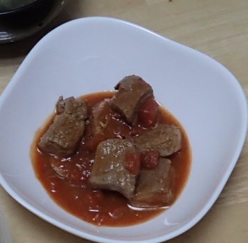 鹿肉のトマト煮込み