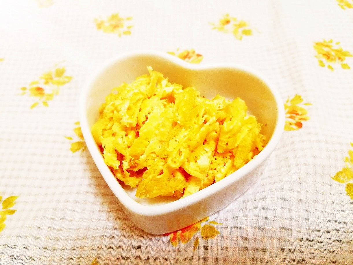 卵黄で♪薄焼き錦糸卵