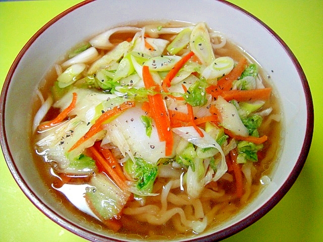 白菜とネギのあっさり醤油ラーメン