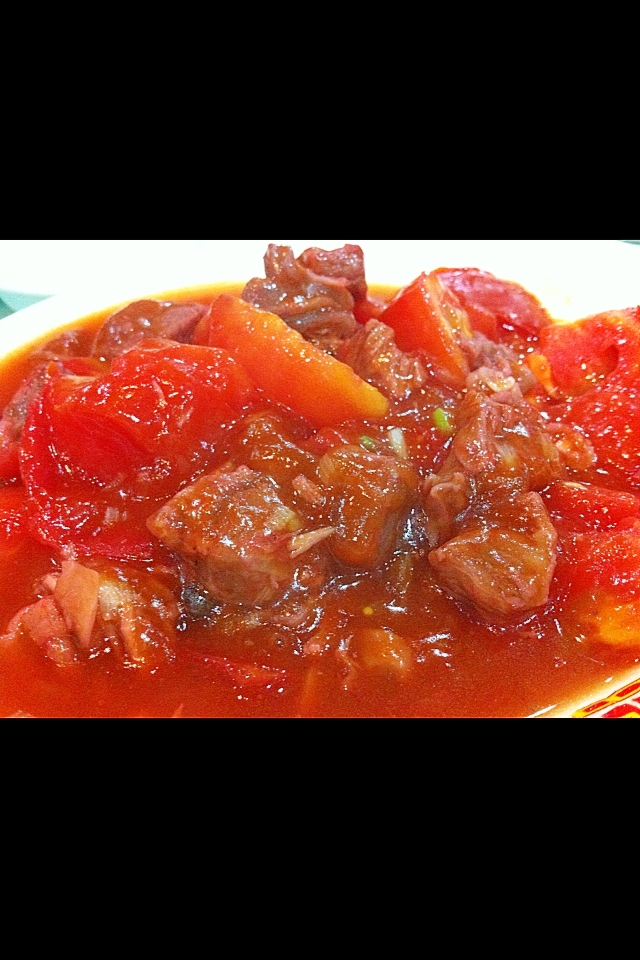 牛バラのトマト煮