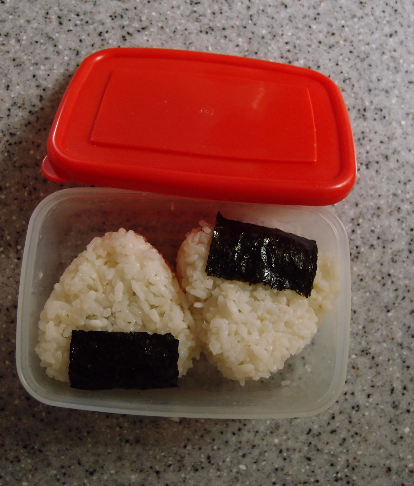 秋鮭のおにぎり弁当