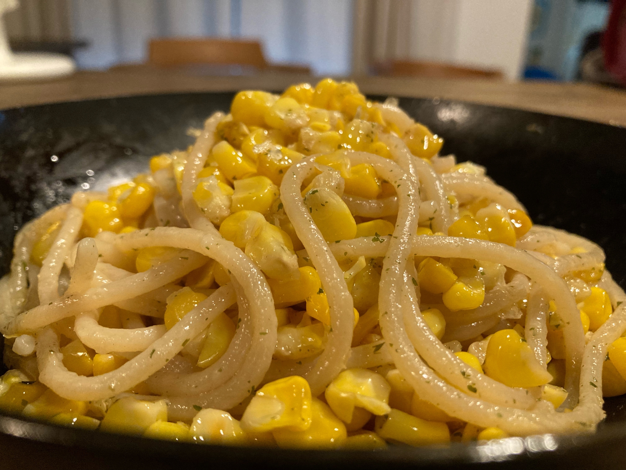 焦がしバターのトウモロコシ パスタ