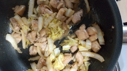 鶏むね肉と白菜の味噌マヨ炒め♪