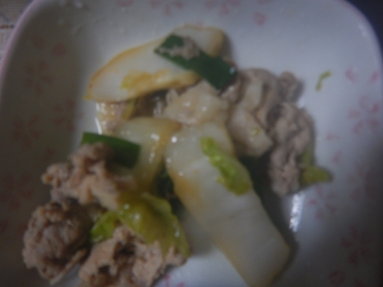 白菜と豚肉ニラのキムチ炒め
