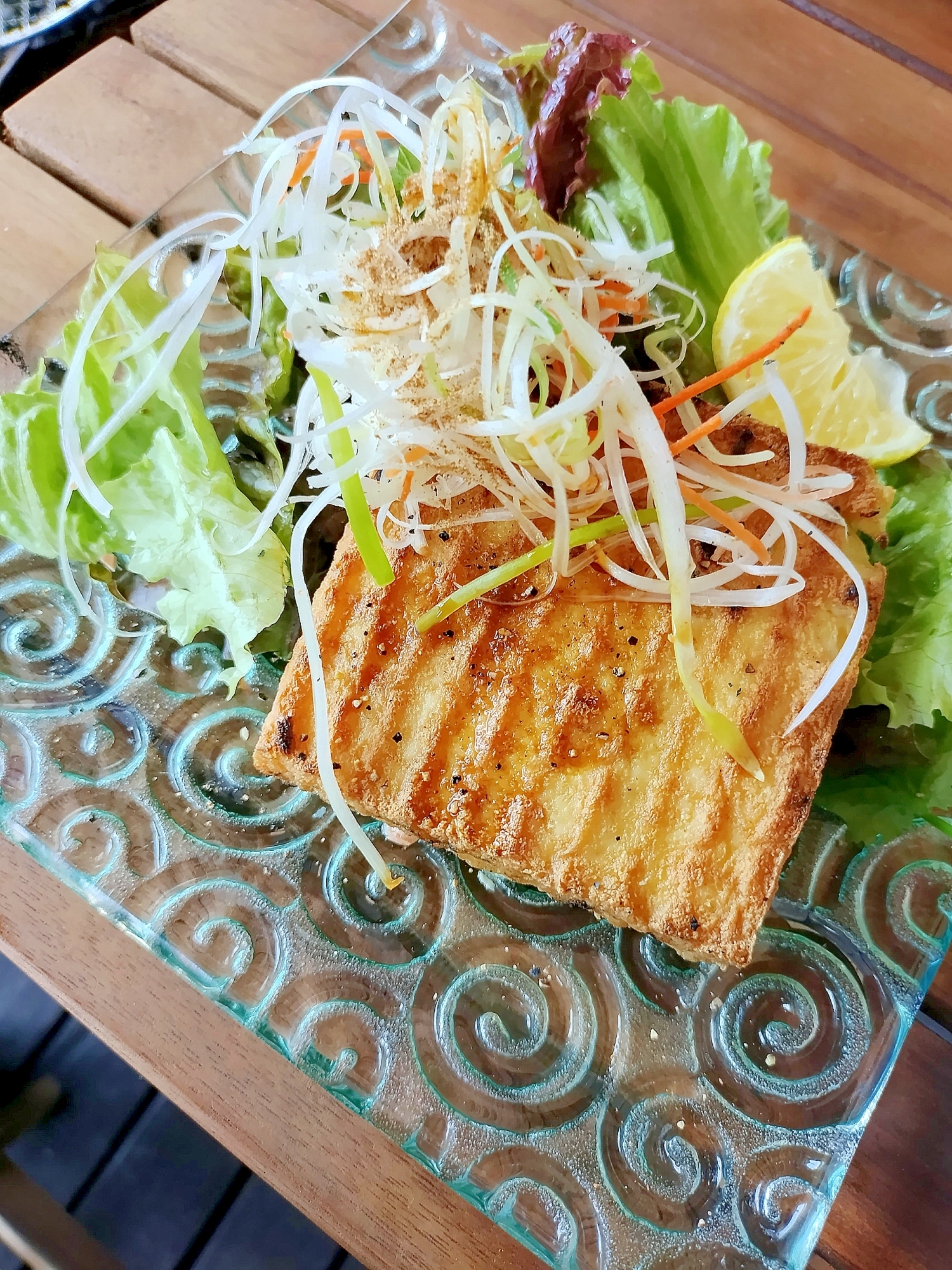 厚揚げステーキのスパイスねぎサラダ♪